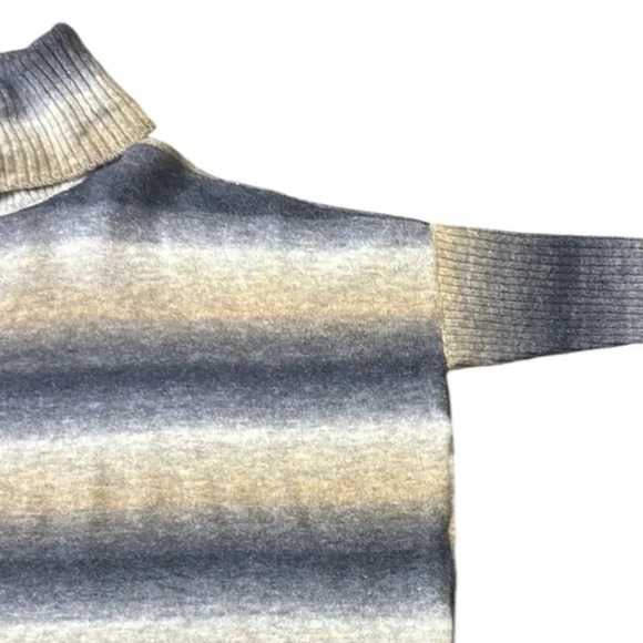 Loft Womens Oversized Ombre Turtleneck Sweater Medium - Picture 8 of 10